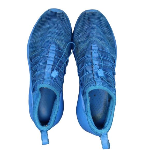 Athletic_Shoes